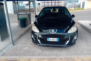 Peugeot 308 1.6 HDI 112 cv stop& start. Allure 