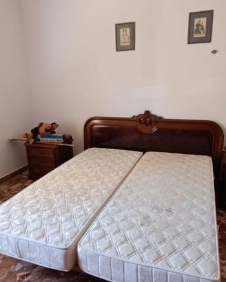 Rete matrimoniale + 2 materassi