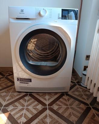 asciugatrice Elettrolux seminuova.