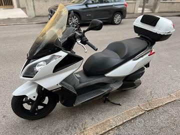 Kymco Downtown 300i