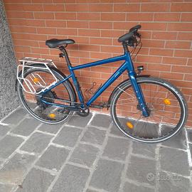 Riverside Touring 520