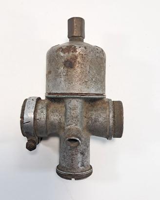 Carburatore o regolatore di pressione in metallo