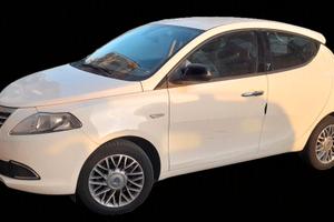 Lancia Y 1.2 69 CV 5 porte S&S Gold