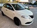 lancia-ypsilon-1-0-ibrida-benzina-12000-km-certifi