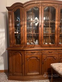 Credenza il legno massiccio perfette condizioni