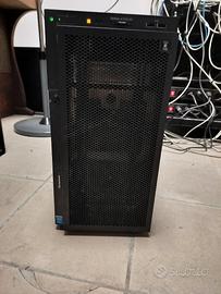 Lenovo System x3500 M5 + Licenza VMware vSphere
