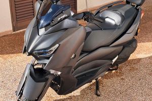 YAMAHA x-max 300