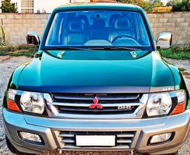 MITSUBISHI Pajero (2000-2007) - 2001