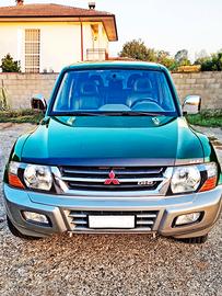 MITSUBISHI Pajero (2000-2007) - 2001