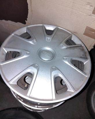 cerchi in ferro diametro 14 Ford fiesta