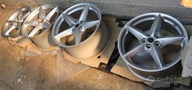 FERRARI 360 4 CERCHI RUOTA 7,5 / 10 X 18"  SET