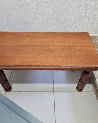 Tavolo in legno 