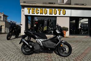 Voge Sfida SR2 200 ADV *