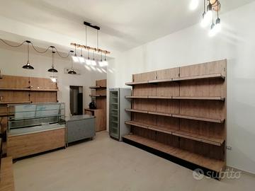 Arredamento negozio completo frigomeccanica