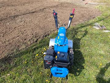 Motocoltivatore BCS 738 con fresa.