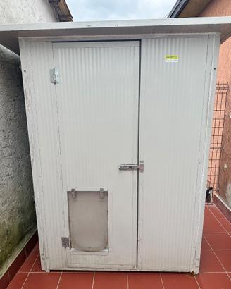 Casa coibentata per cani