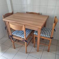 tavolo da cucina  allungabile 4 sedie abbinate