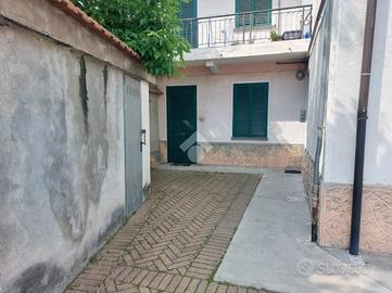 MONOLOCALE A CIRIÈ
