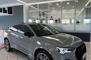 Audi Q3 SPB 40 TDI quattro S tronic Identity Black