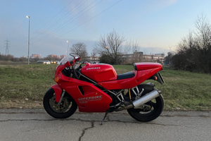 Ducati 888 Strada
