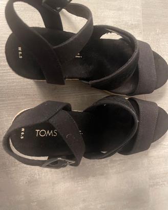 Sandali neri Toms