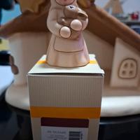 Presepe Thun Donna con coniglio champagne 