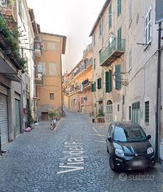 Ariccia monolocale finemente arredato