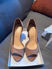 Scarpe spuntate camoscio beige