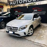 MERCEDES-BENZ GLA 180 Premium