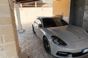 Panamera 4