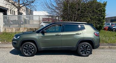 Altamente capace e confortevole Compass Trailhawk