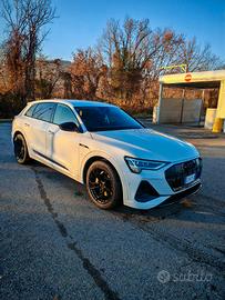 Audi q8 e tron 50
