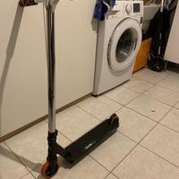Monopattino freestyle Lucky and Blunt