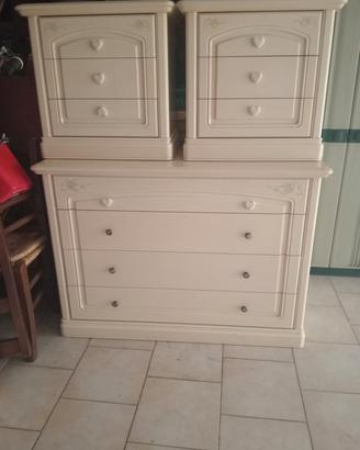 como' e  comodini stile shabby chic 
