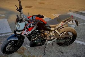 KTM duke 125