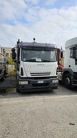 Camion compattatore rifiuti Iveco - Guida a destra