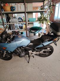 HONDA CBF 600