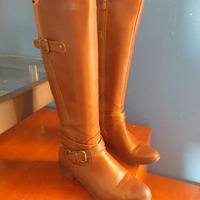 Stivali marroni in ecopelle