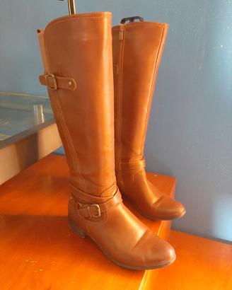 Stivali marroni in ecopelle