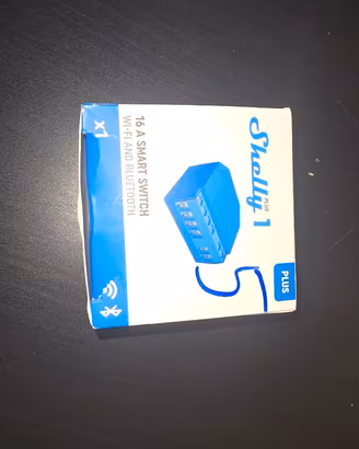 Shelly plus 1 smart switch