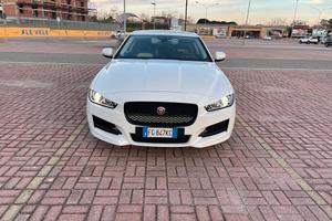Jaguar xe (x760) - 2016