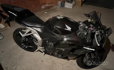 Honda cbr 600 rr