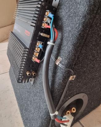 Impianto subwoofer per auto