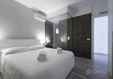 Guest Friends Deluxe