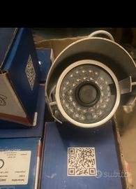 8 Telecamere HD EACH ITALY ** NUOVE**