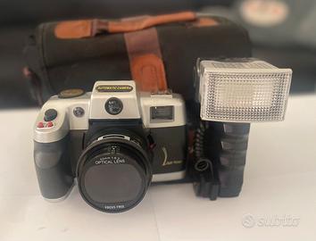 Macchina fotografica vintage canomatica self timer