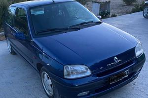 Renault clio 1.4 sport