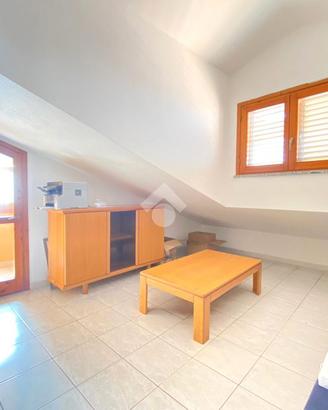 MONOLOCALE A ORISTANO