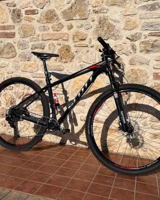 Bicicletta Scott Scale 910