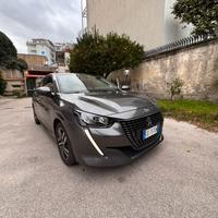Peugeot 208 1.2 Puretech 100cv